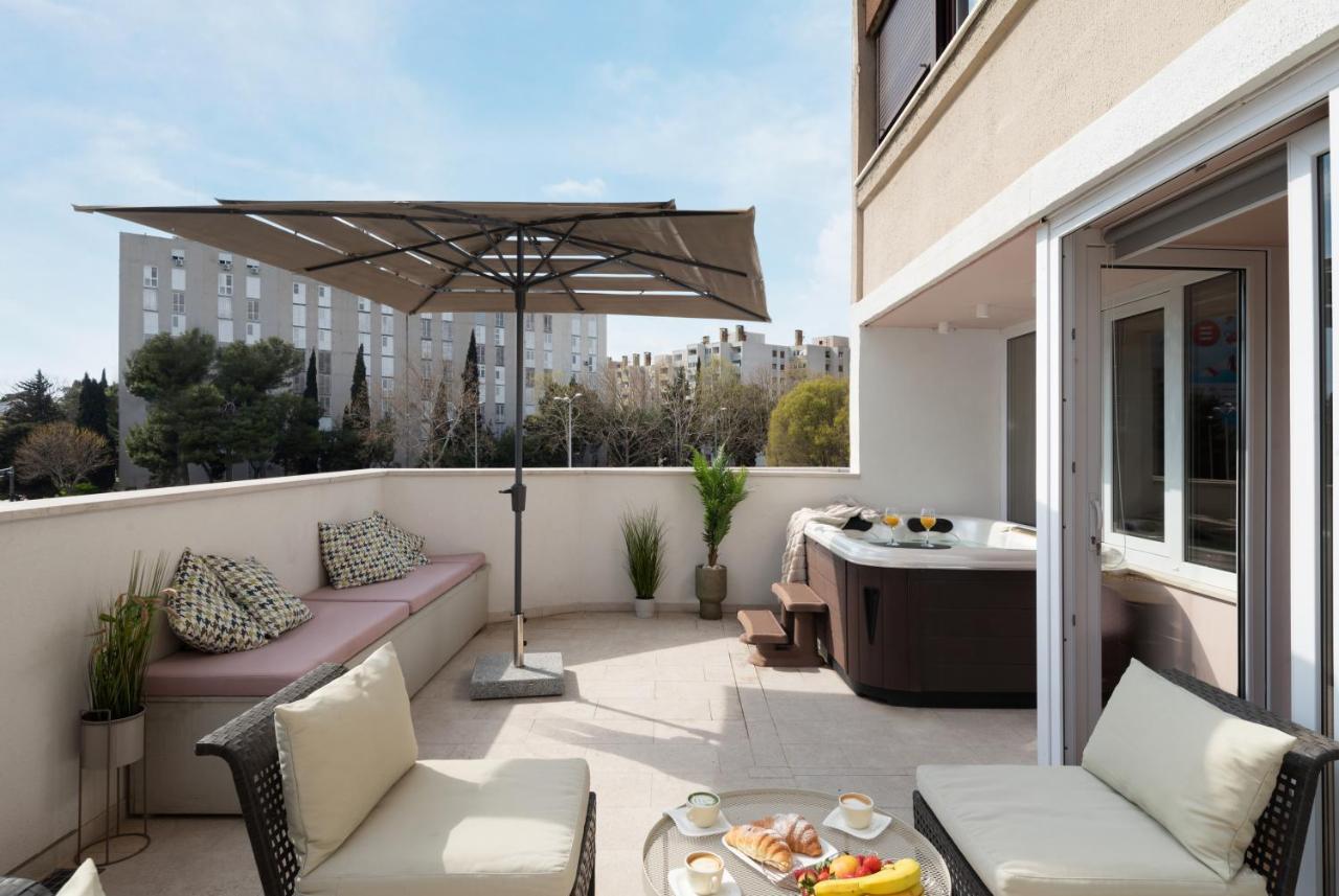 Glow Luxury Apartment With Terrace And Jacuzzi Split Exterior foto